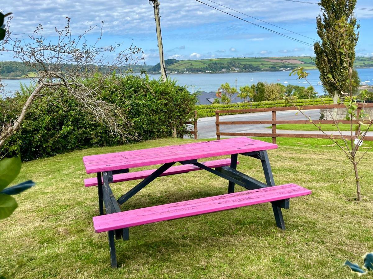 Harbour View Retreat Cro Na Mbo Apartment Midleton Bagian luar foto